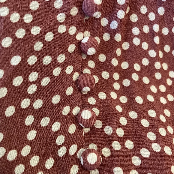 Printed covered button v-neck tie waist romper - Picture 4 of 4